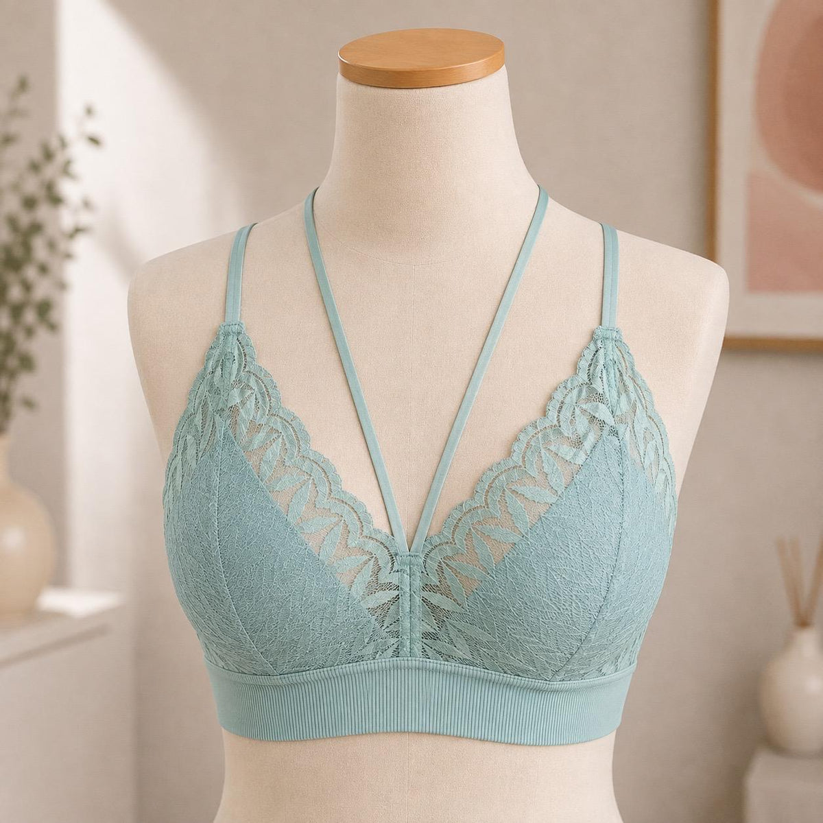 Elegant Lavender Lace Wirefree Bralette Bra